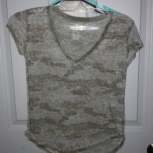 American eagle favorite T
